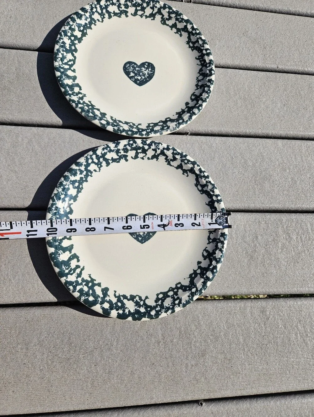 Tienshan Folk Craft HEART Stoneware Green Sponge Border Dinner Plate Set of 2